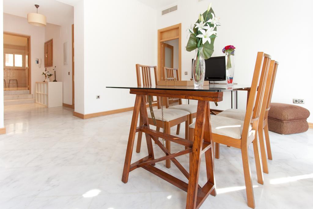 Holi-Rent Castilla Siviglia Esterno foto