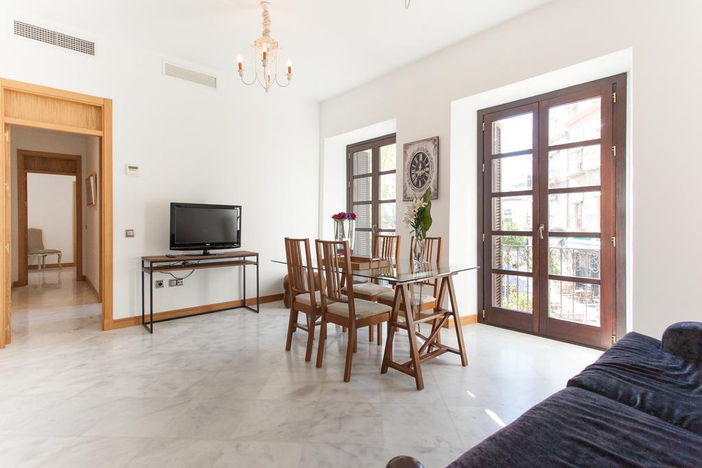 Holi-Rent Castilla Siviglia Esterno foto